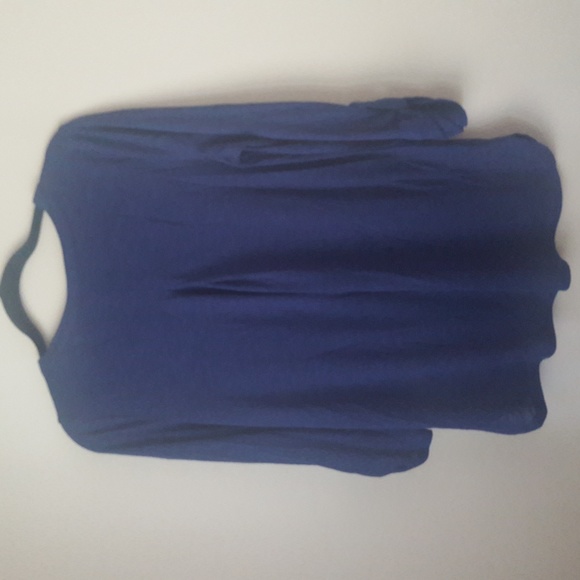 Reitmans Blue V-Neck Top, Size M - Picture 3 of 11